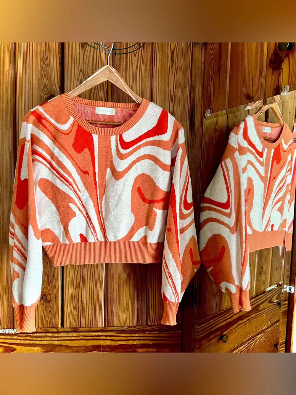 Altered State Psychedelic Orange Pink Swirl Cropped Sweater, balloon sleeves M